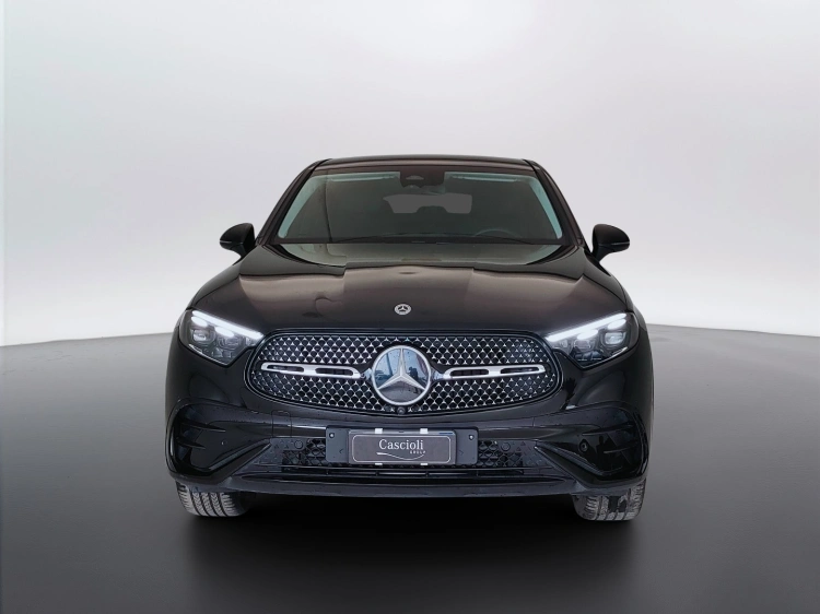 2 - Mercedes-Benz GLC 220 d AMG Line Premium 4matic auto