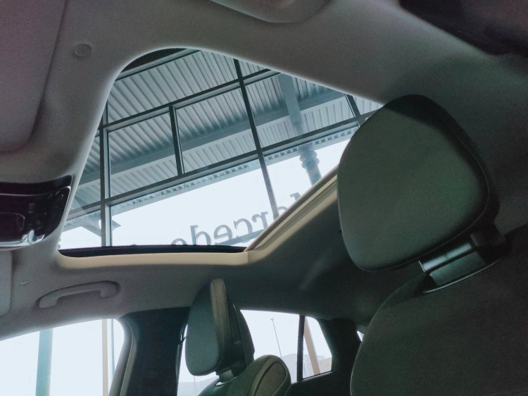 10 - Mercedes-Benz GLC 220 d 4MATIC Coupe