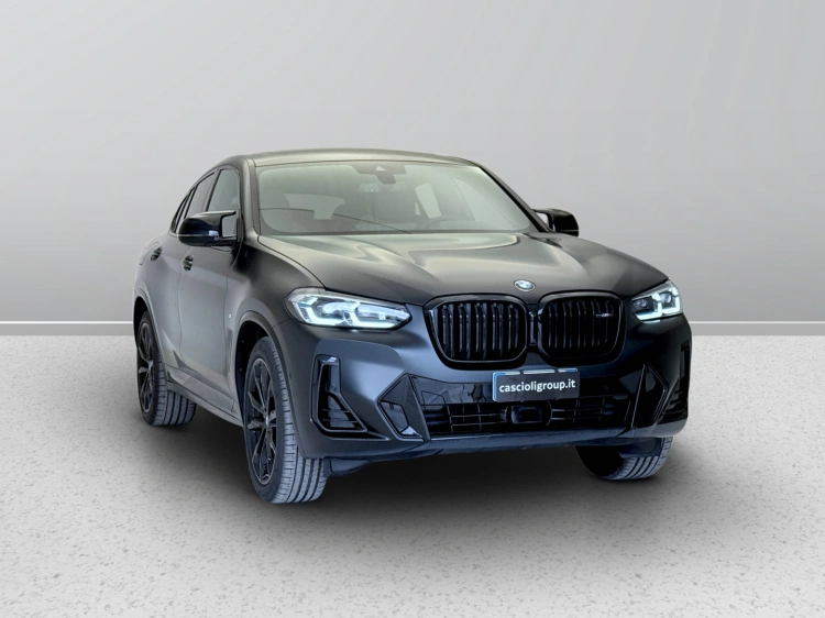 3 - BMW X4 BMW X4 M40d xDrive