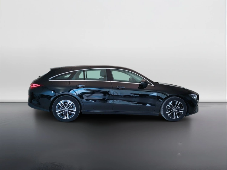 4 - Mercedes-Benz CLA Shooting Brake 180 d Advanced auto