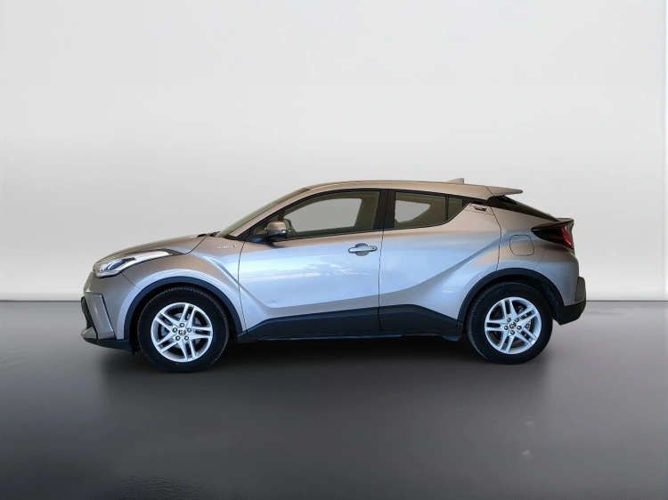 8 - Toyota C-HR C-HR 1.8h Business e-cvt