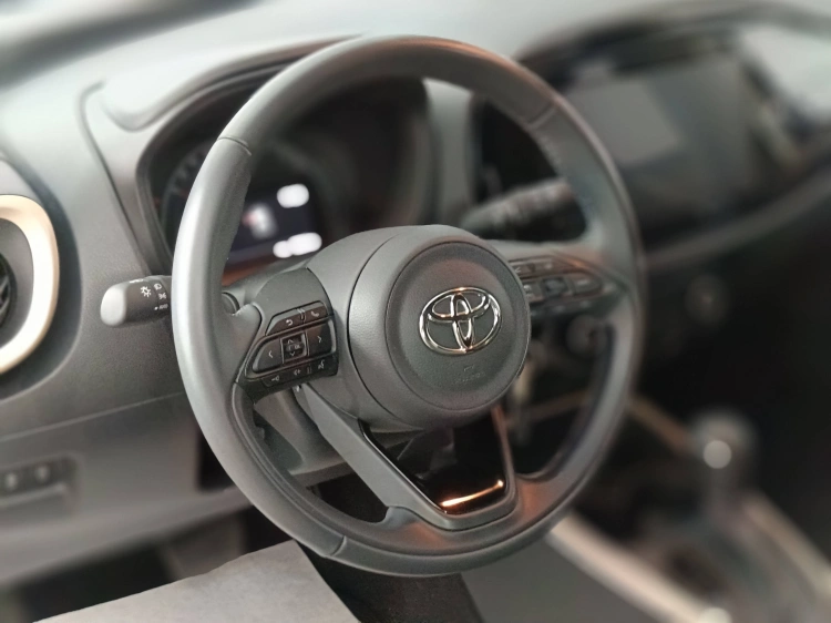 16 - Toyota Aygo X Aygo X 1.0 Trend 72cv s-cvt