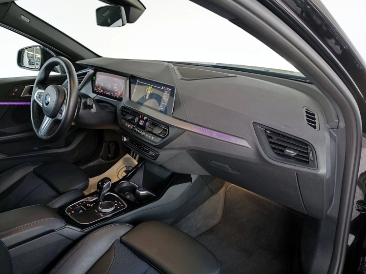 11 - BMW Serie 1 118d Msport auto