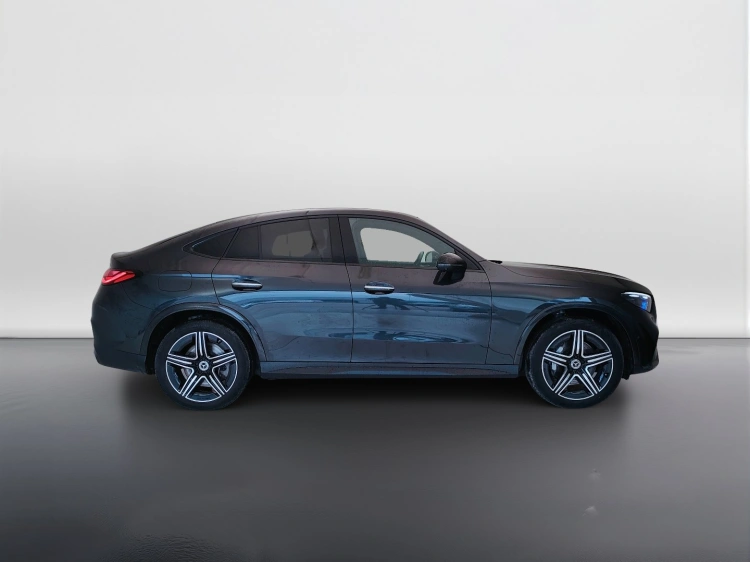 4 - Mercedes-Benz GLC 300 de phev AMG Line Premium Plus 4matic auto