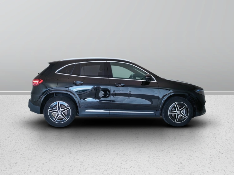 7 - Mercedes-Benz EQA 250+ AMG Line Advanced Digital Edition