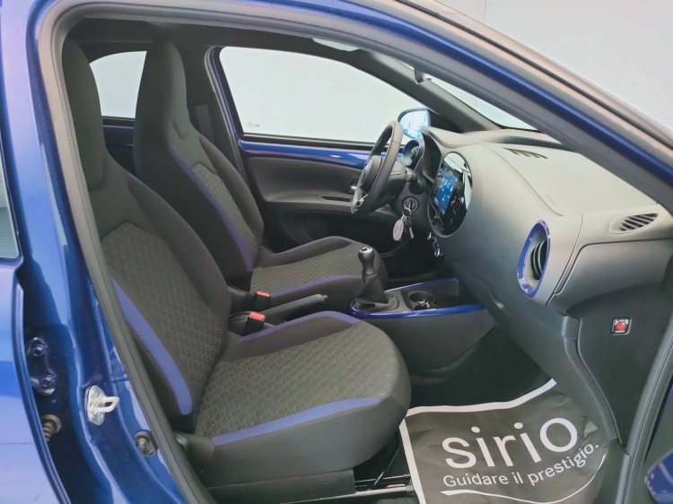 13 - Toyota Aygo X Aygo X 1.0 Trend 72cv