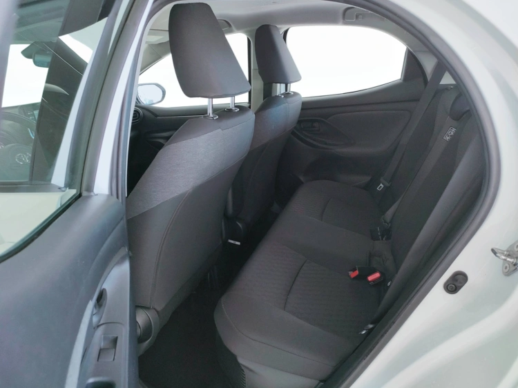 10 - Toyota Yaris Yaris 1.5h Trend