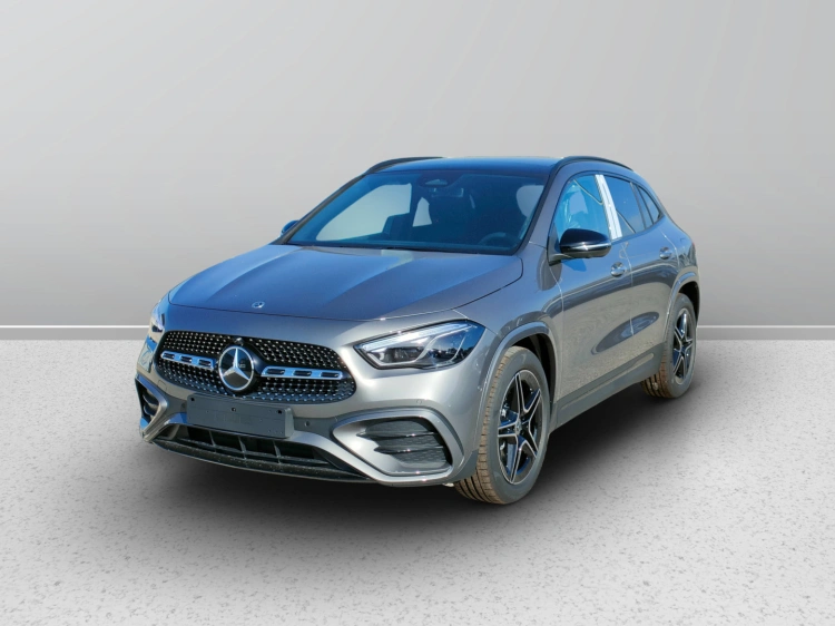 1 - Mercedes-Benz GLA 200 d automatic