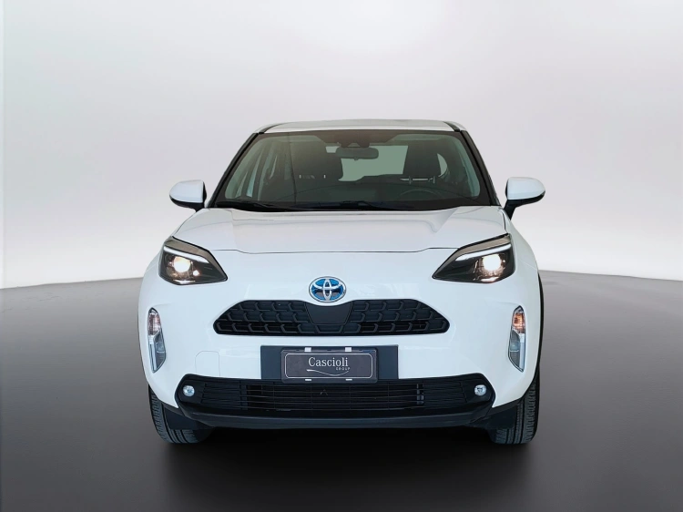 2 - Toyota Yaris Cross Yaris Cross 1.5h Active fwd 116cv e-cvt