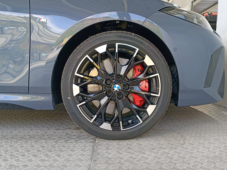 13 - BMW Serie 1 BMW M135 xDrive