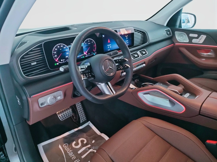 18 - Mercedes-Benz GLS 450 d AMG Line Premium Plus 4matic auto