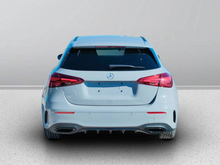 4 - Mercedes-Benz Classe A 180 d Automatic