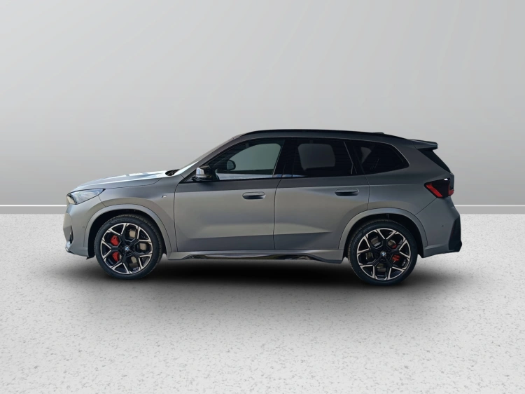 3 - BMW X1 M BMW X1 M35i xDrive