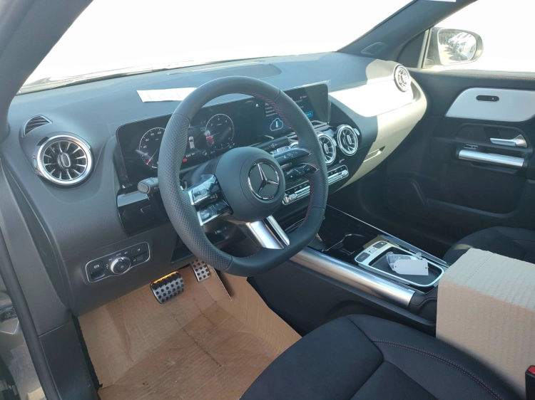 9 - Mercedes-Benz GLA 200 d automatic