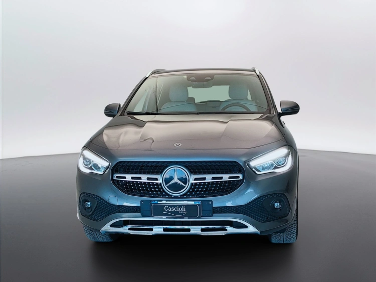 2 - Mercedes-Benz GLA 220 d Sport Plus 4matic auto