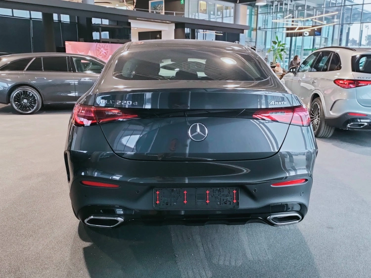 5 - Mercedes-Benz GLC 220 d 4MATIC Coupe
