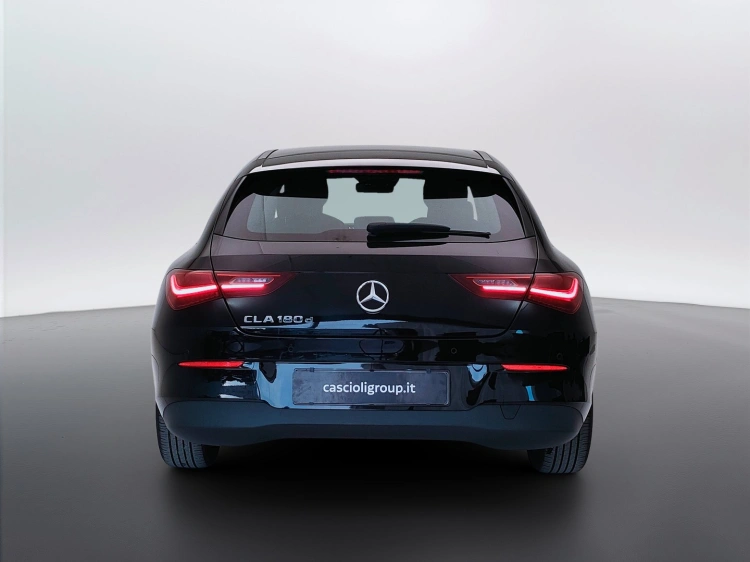 6 - Mercedes-Benz CLA Shooting Brake 180 d Advanced auto