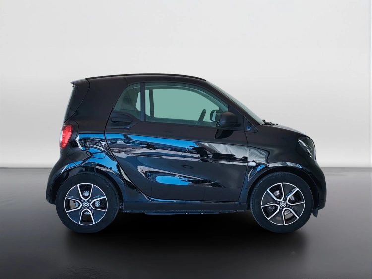 4 - smart fortwo Fortwo eq Passion 22kW