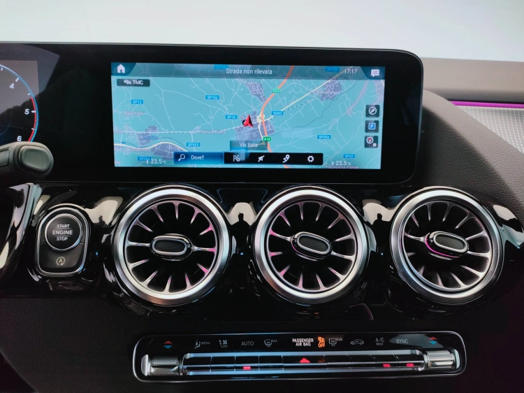 14 - Mercedes-Benz GLA 200 d Sport Plus auto