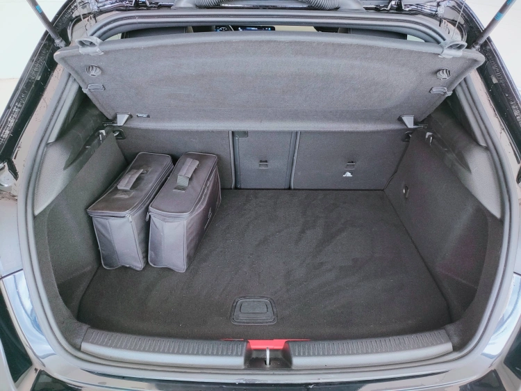 5 - Mercedes-Benz Classe A 250 e phev (eq-power) Sport auto