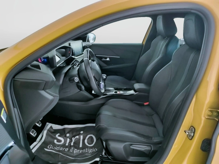 13 - Peugeot 208 208 1.2 puretech GT Line s&s 100cv