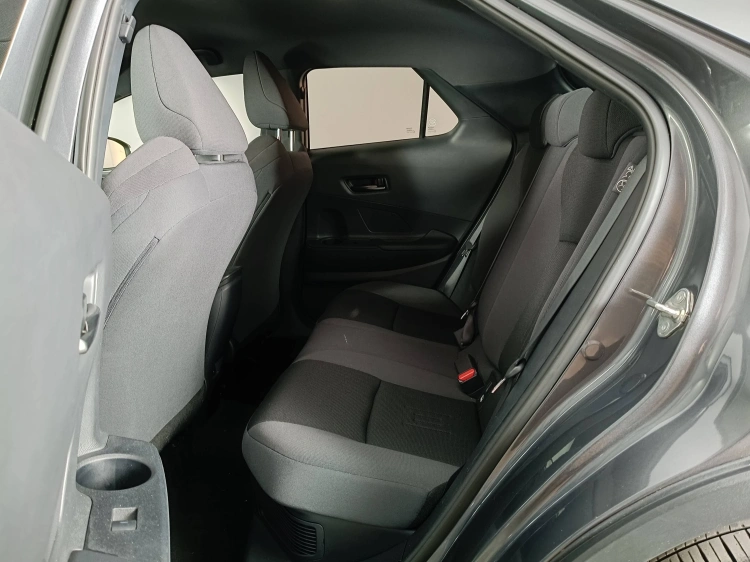 9 - Toyota C-HR C-HR 2.0 hv Trend fwd e-cvt