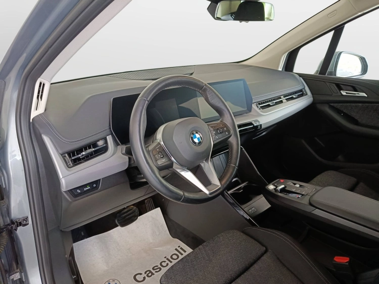 8 - BMW Serie 2 218i Active Tourer auto