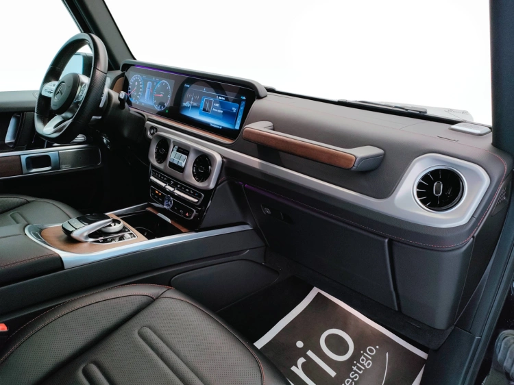 9 - Mercedes-Benz Classe G 400 d Premium Plus 330cv auto