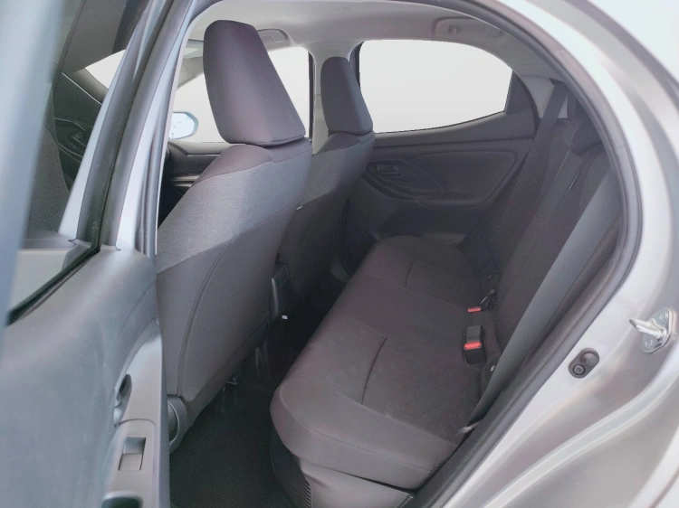 10 - Toyota Yaris Yaris 1.5h Trend