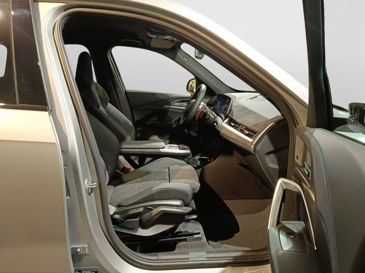 11 - BMW X1 M BMW X1 M35i xDrive