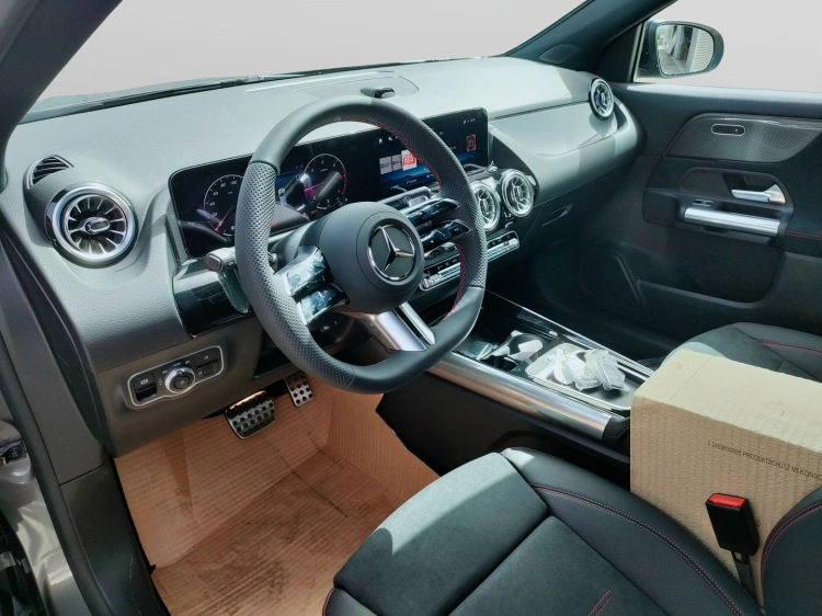 9 - Mercedes-Benz GLA 200 d automatic
