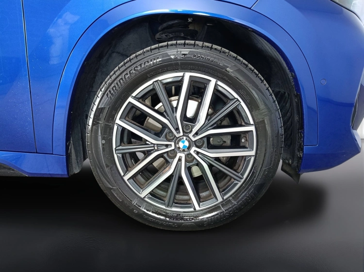 22 - BMW X1 X1 sdrive18d MSport Edition Balance auto
