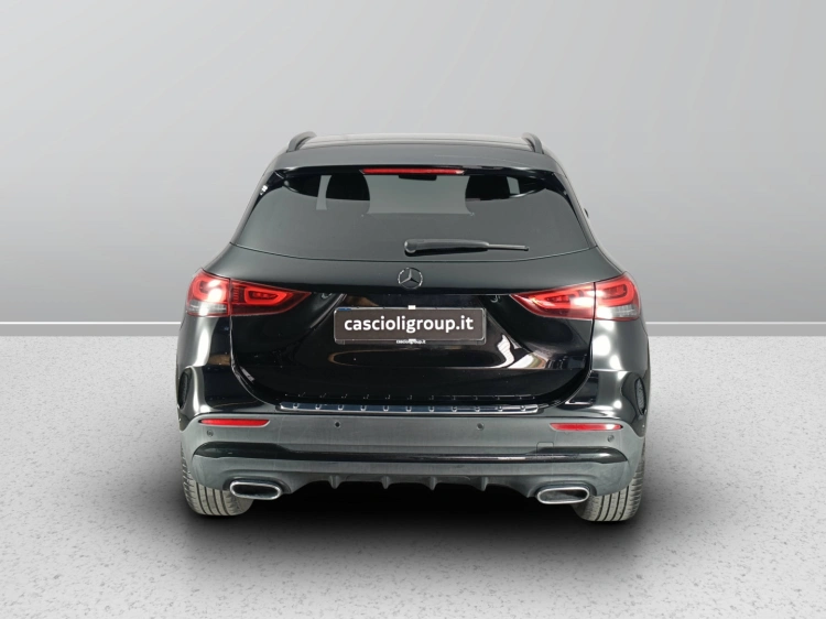 5 - Mercedes-Benz GLA GLA-H247 2020 - 180 d Premium auto