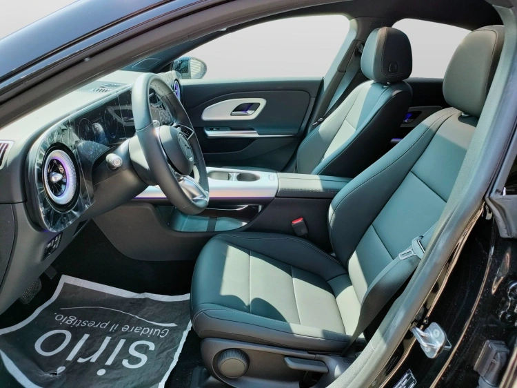 13 - Mercedes-Benz CLA 200