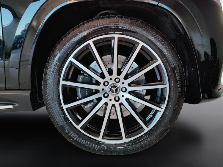 9 - Mercedes-Benz GLS 450 d AMG Line Premium Plus 4matic auto