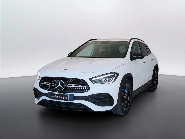 1 - Mercedes-Benz GLA 200 d Premium 4matic auto