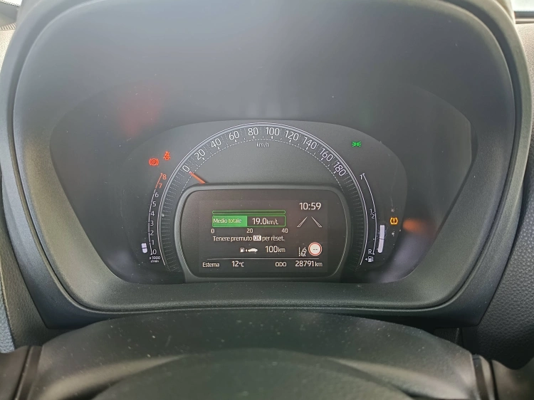 11 - Toyota Aygo X TOYOTA Aygo X 1.0 VVT-i 72 CV 5 porte Trend