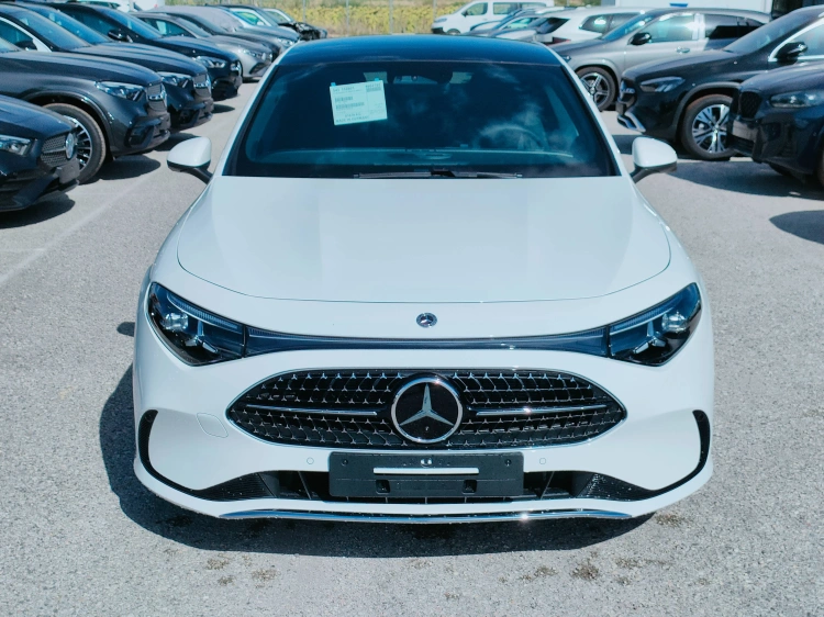 2 - Mercedes-Benz CLA 180