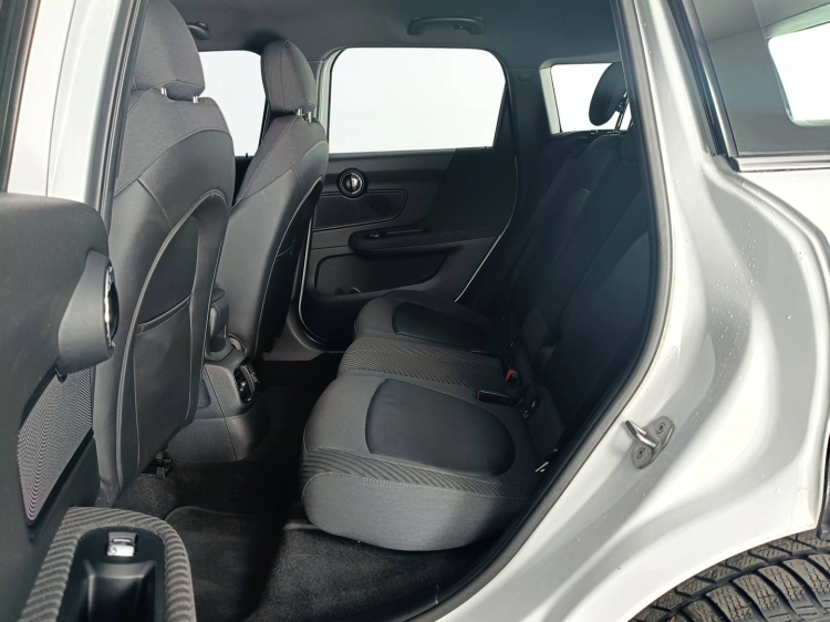 9 - MINI Countryman Mini Countryman 2.0 Cooper D auto my18