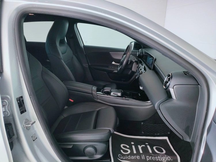 9 - Mercedes-Benz Classe A 180 d Sport auto