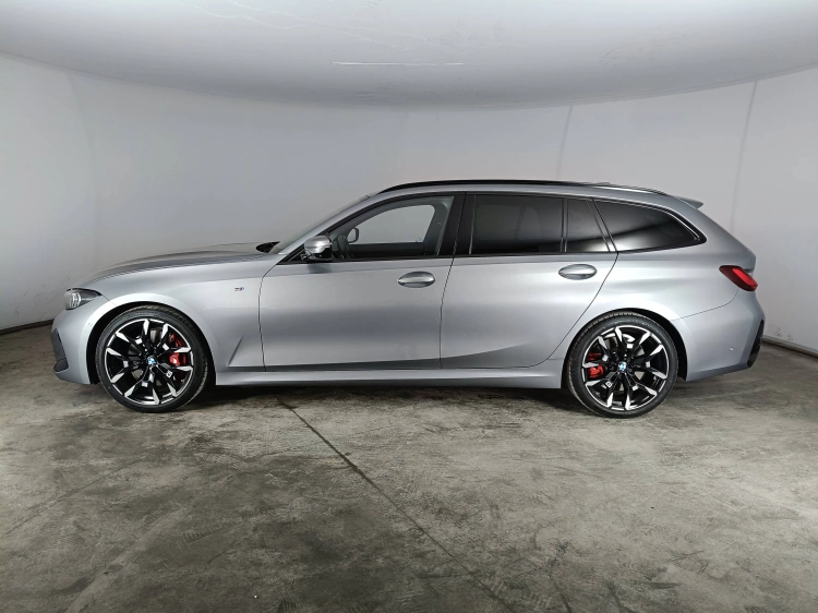 6 - BMW Serie 3 320d Touring mhev 48V Msport xdrive auto