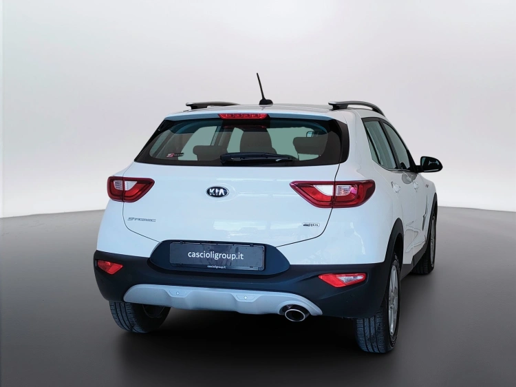 5 - Kia Stonic Stonic 1.6 crdi Urban 110cv