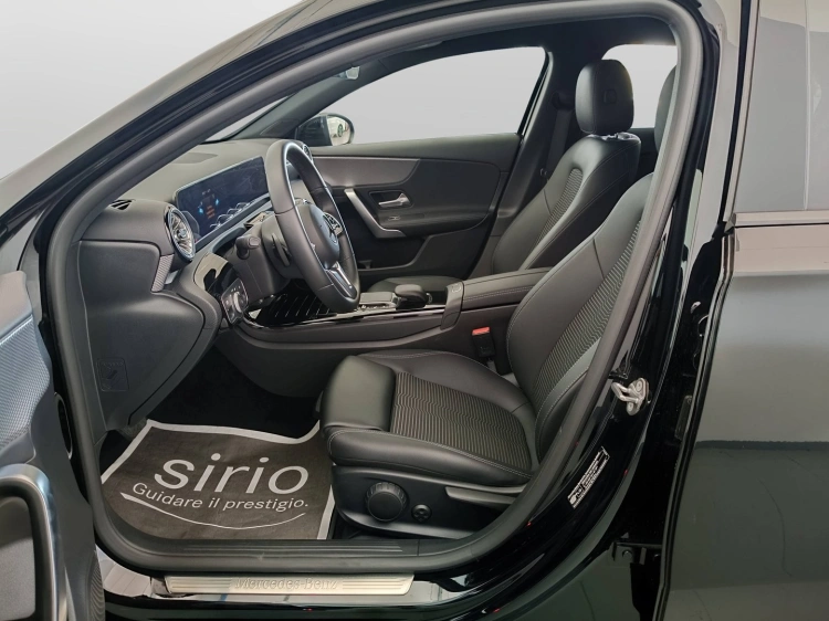 7 - Mercedes-Benz Classe A 180 d Sport Night edition auto
