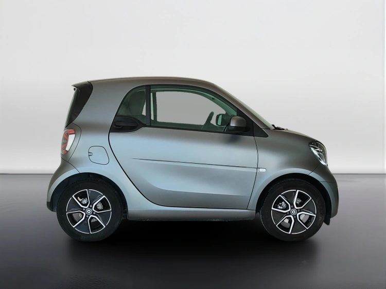 4 - smart fortwo Fortwo eq Passion 22kW
