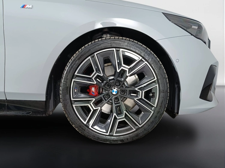 16 - BMW Serie 5 520d Touring 48V xdrive MSport Pro auto
