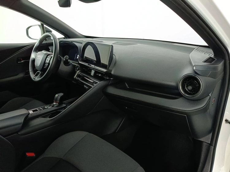 10 - Toyota C-HR C-HR 1.8 hv Trend fwd e-cvt