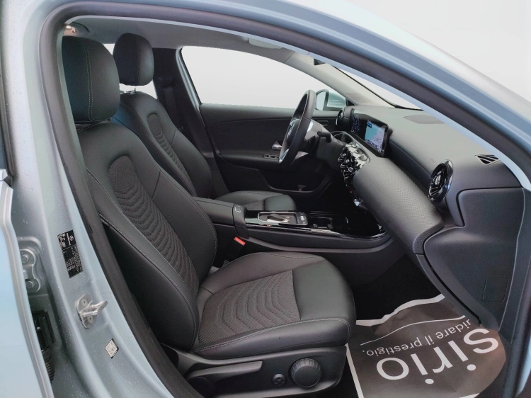 9 - Mercedes-Benz Classe A 180 d Advanced auto