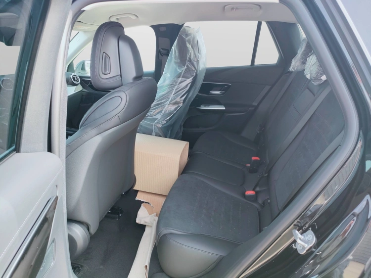 8 - Mercedes-Benz GLC 220 d 4MATIC