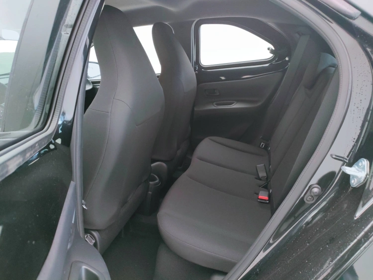 10 - Toyota AYGO X AYGO X 10B MT ACTIVE MY24