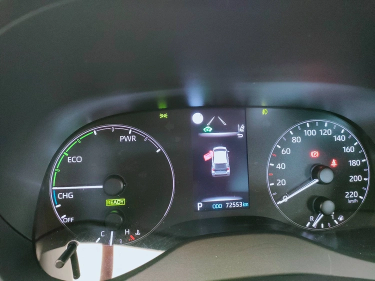 18 - Toyota Yaris Yaris 1.5h Business